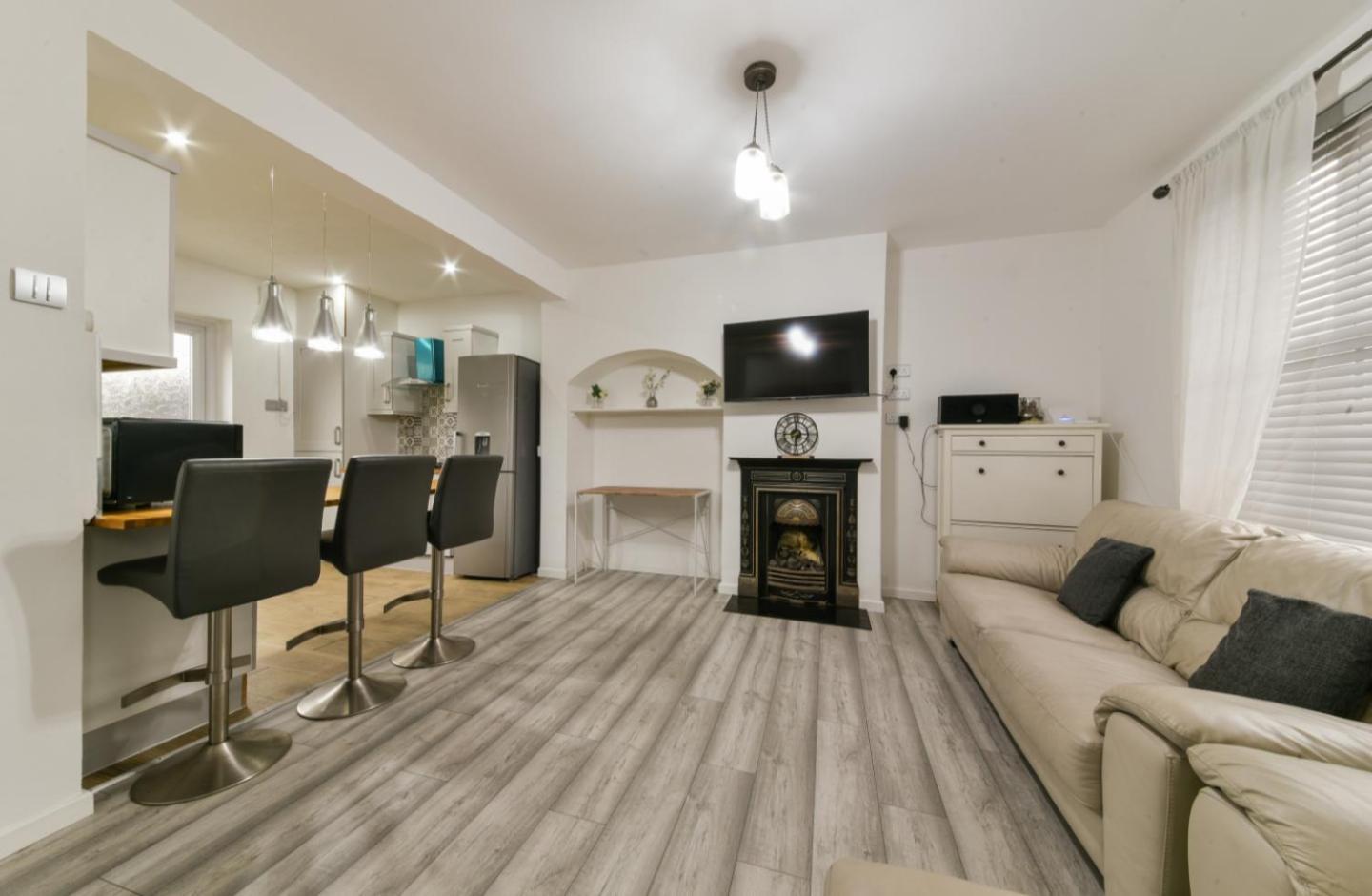 Bromley Serviced Apartments - Beckenham Place Park - London - 2 Bed House - Free Parking - 2 Beds 1 Sofabed エクステリア 写真