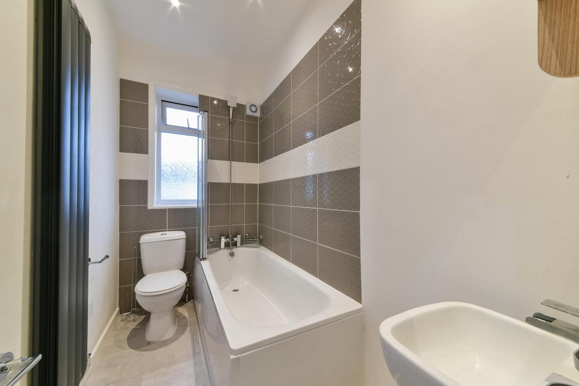 Bromley Serviced Apartments - Beckenham Place Park - London - 2 Bed House - Free Parking - 2 Beds 1 Sofabed エクステリア 写真