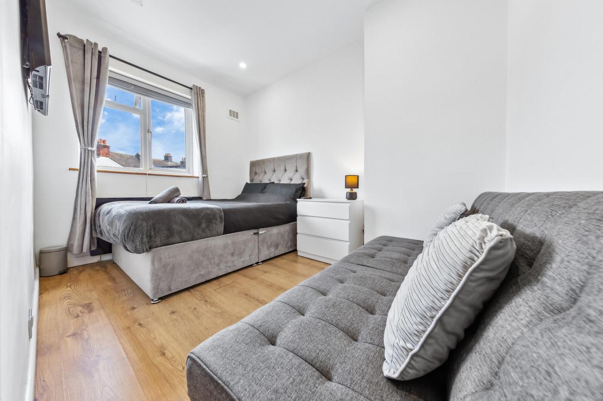 Bromley Serviced Apartments - Beckenham Place Park - London - 2 Bed House - Free Parking - 2 Beds 1 Sofabed エクステリア 写真