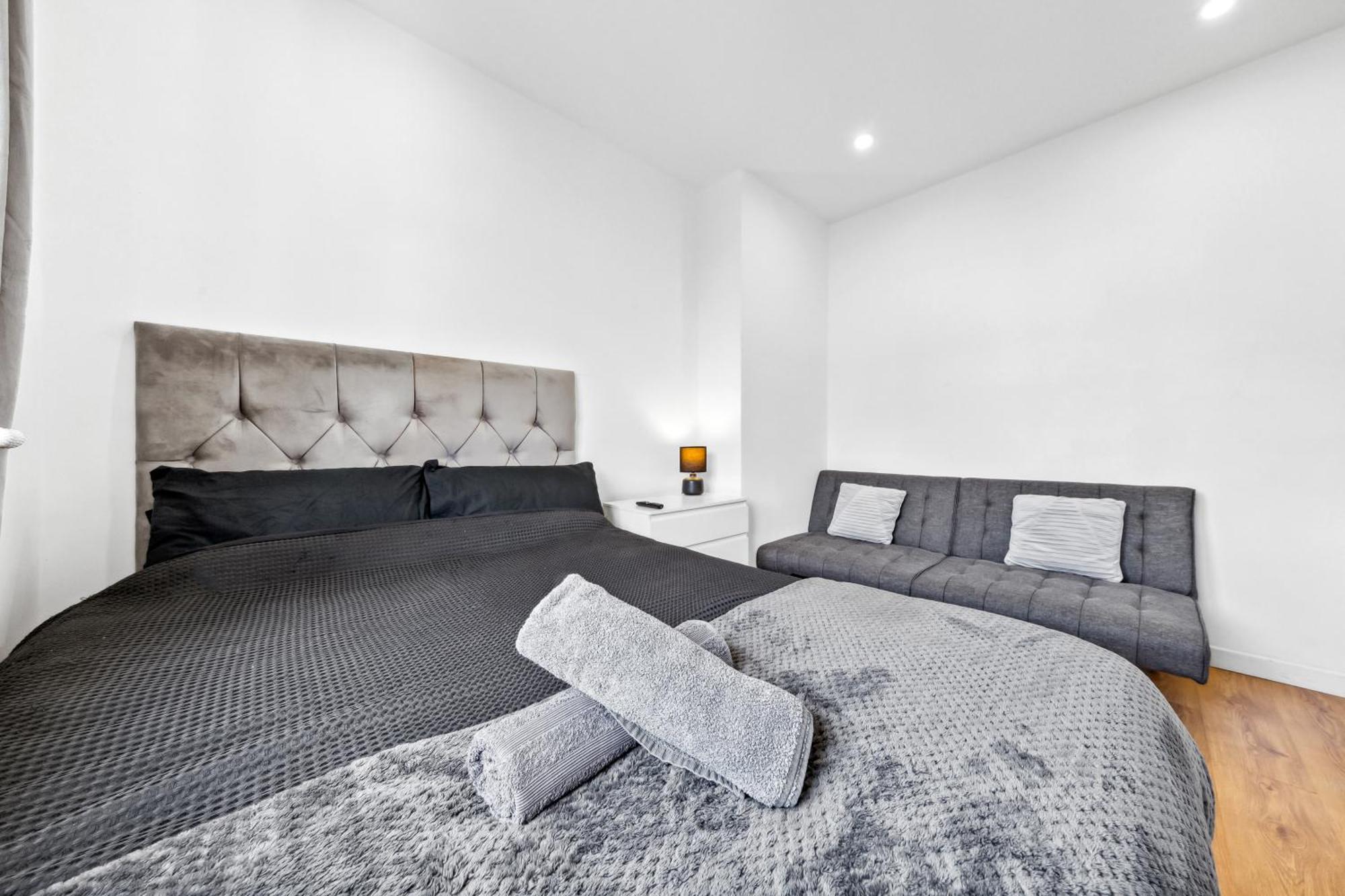 Bromley Serviced Apartments - Beckenham Place Park - London - 2 Bed House - Free Parking - 2 Beds 1 Sofabed エクステリア 写真