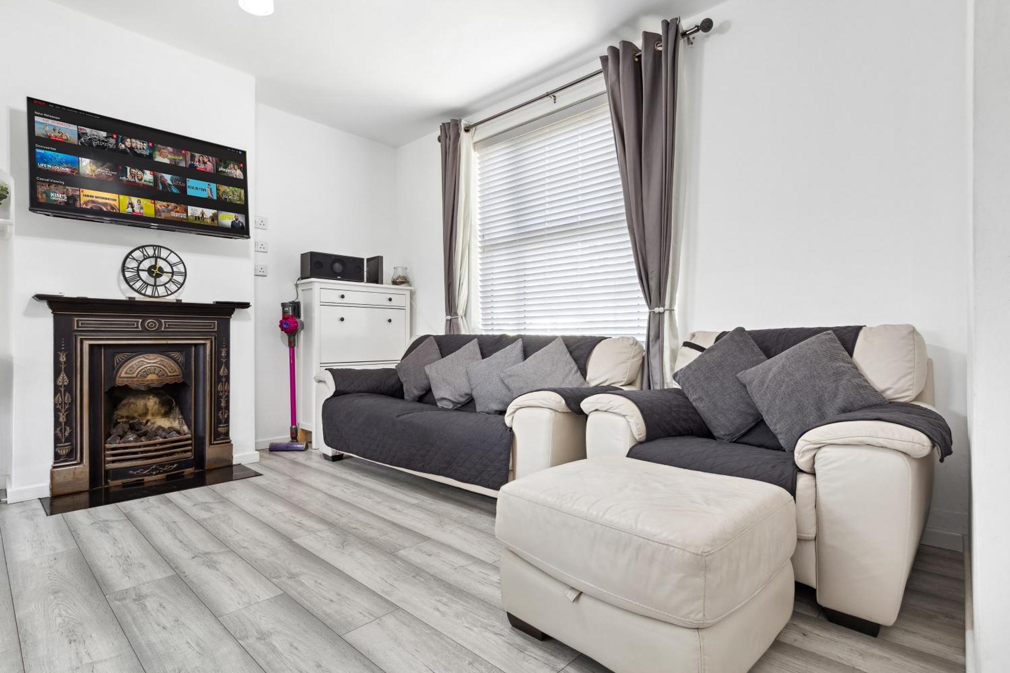 Bromley Serviced Apartments - Beckenham Place Park - London - 2 Bed House - Free Parking - 2 Beds 1 Sofabed エクステリア 写真